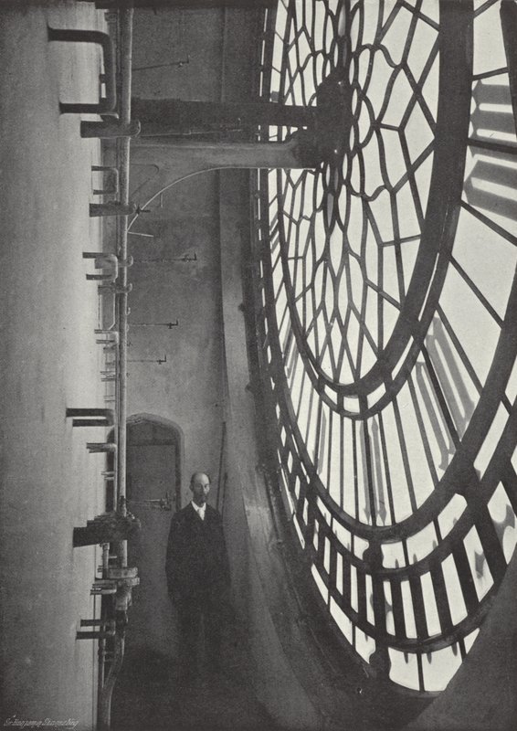Binnenaanzicht van de Wijzerplaat van Big Ben door J. Benjamin Stone