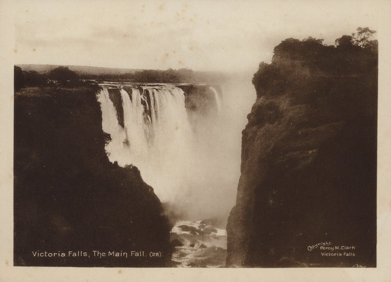 Victoria Falls, De Hoofdfall door Percy M. Clark