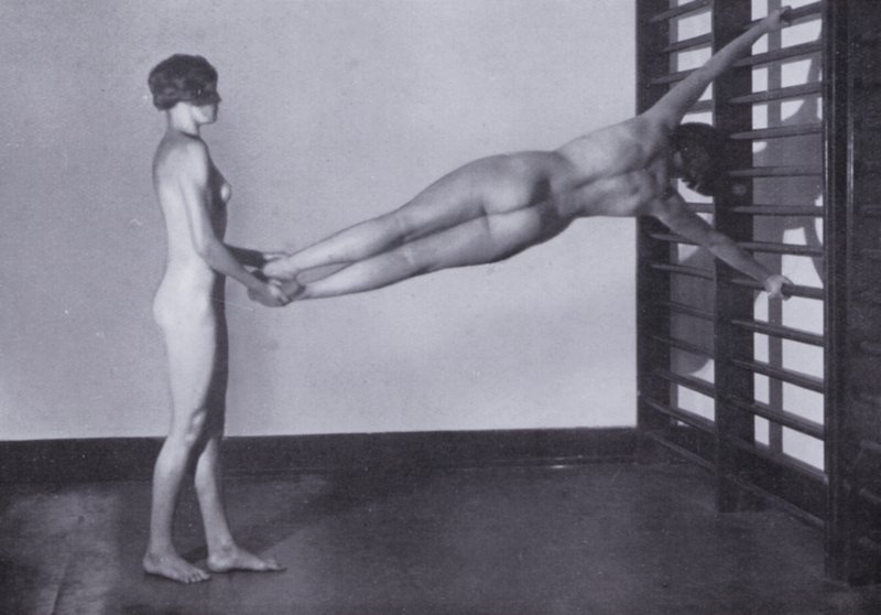 Het mooie lichaam, fysieke cultuur voor vrouwen (zwart-wit foto) door Photographer German