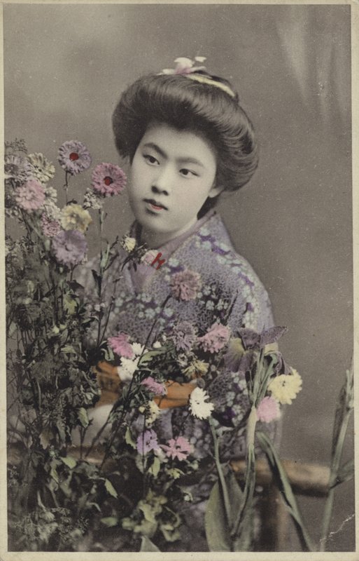 Japans meisje met bloemen door Photographer Japanese