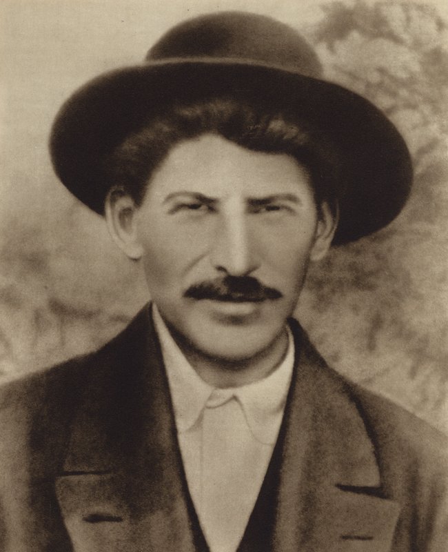 Joseph Stalin tijdens zijn ballingschap in Siberië, 1915 door Russian Photographer