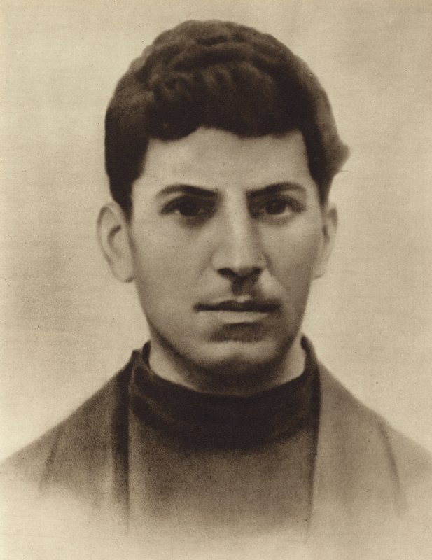 Joseph Stalin op 17-jarige leeftijd, terwijl hij het seminarie van Tbilisi bijwoonde, Georgië, 1896 door Russian Photographer