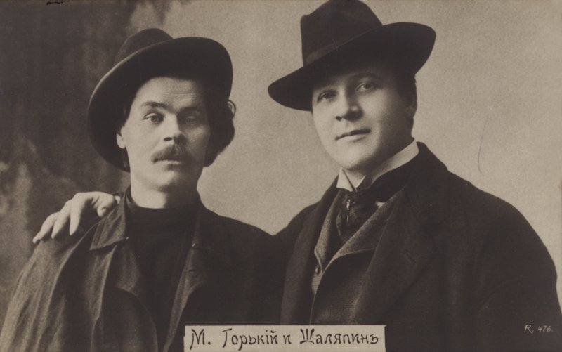 Maxim Gorky en Feodor Chaliapin door Russian Photographer