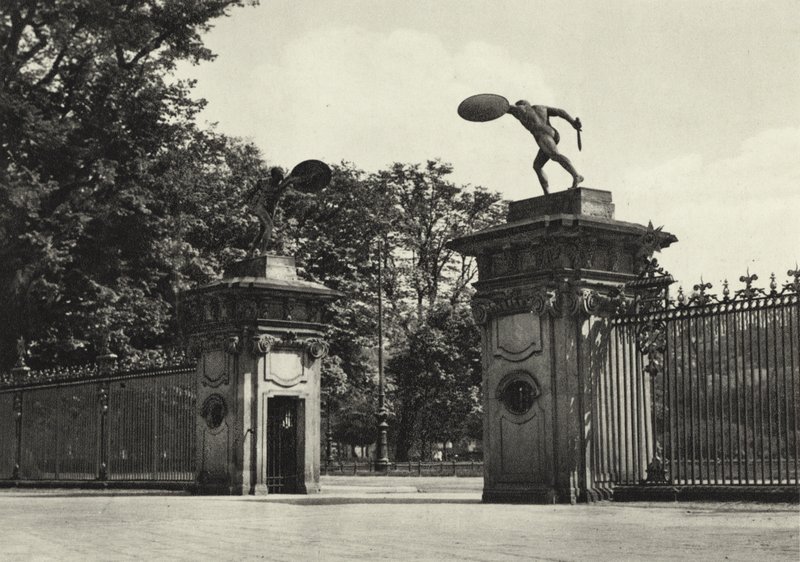 Berlijn: Schloss Charlottenburg, ingang door Sasha Stone