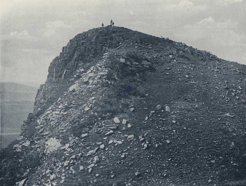 Majuba Hill (zwart-wit foto) door South African Photographer
