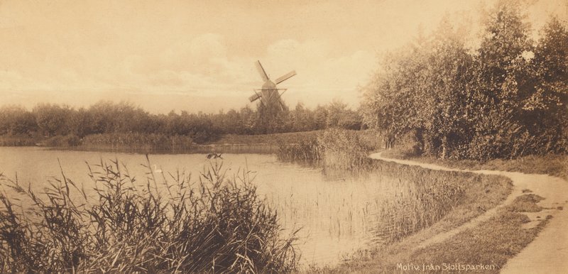 Malmo: Motief van Slottsparken (z/w foto) door Swedish Photographer