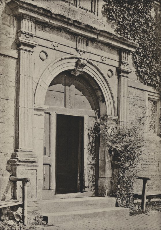 Deur, Sackville College, East Grinstead door William Galsworthy Davie
