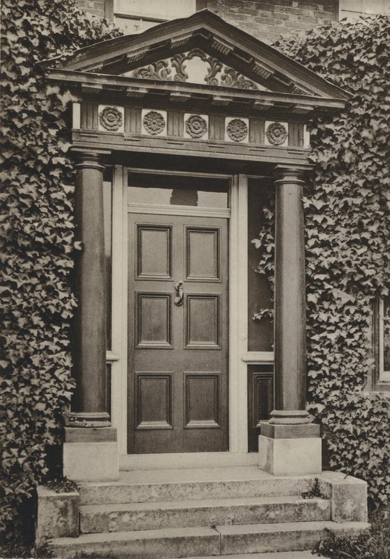 Deur, Tenterden, Kent door William Galsworthy Davie