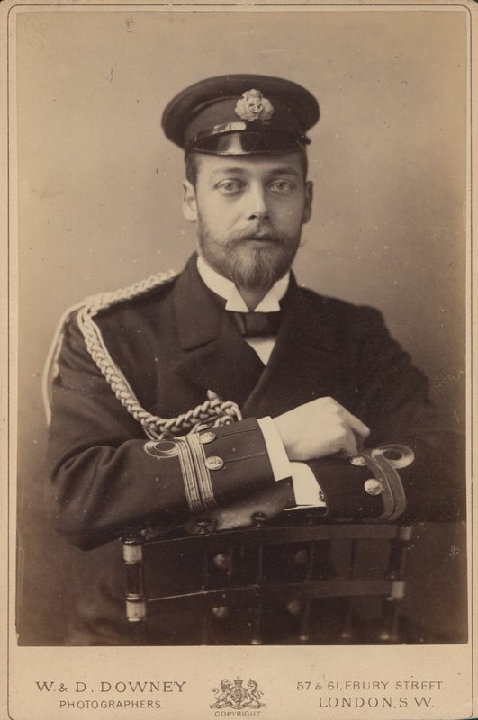 Prins George van Wales in marine-uniform door William and Daniel Downey