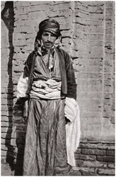Een Koerdische stamgenoot uit Zuid-Koerdistan, Irak, 1925
