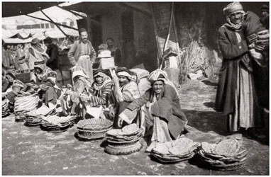 Suq El Khubur, een inheemse broodmarkt, Bagdad, Irak, 1925