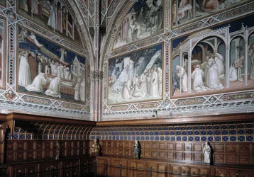 Zicht op de kapel Castellani versierd met fresco