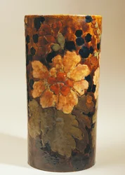 Vaas met bloemendecoraties, door Albert Dammouse, steengoed