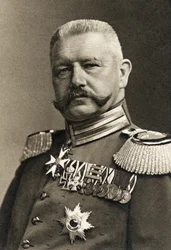 Generaal Veldmaarschalk von Hindenburg, 1923