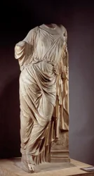 Aphrodite bij de pilaar