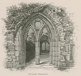 Tintern Abbey, Sacristie Deur