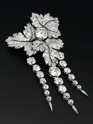 "Feuilles de Groseillier" broche, c.1855