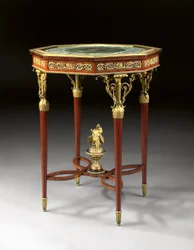 Een Louis XVI stijl gueridon