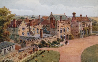 Battle Abbey, vanaf het poortgebouw