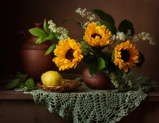 Rustiek stilleven met zonnebloemen