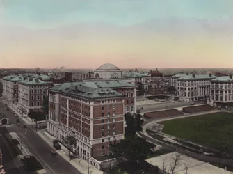 New York: Columbia University, Amsterdam Avenue en West 110th Street