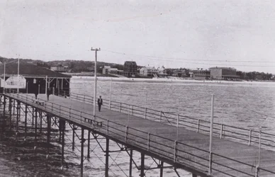 Old Orchard Beach, Maine: Uitzicht vanaf de oceaanpier