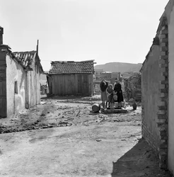 CROTONE - BIJ DE FONTEIN