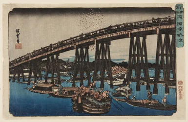 Genieten van de avondkoelte bij Ryōgoku-brug