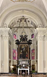 Zicht op het priesterkoor, Kerk van Santi Nazaro e Celso, Brienno, Como, Lombardije, Italië