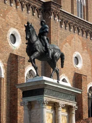 Ruiterstandbeeld van de Condottiere Colleoni door Andrea del Verrocchio