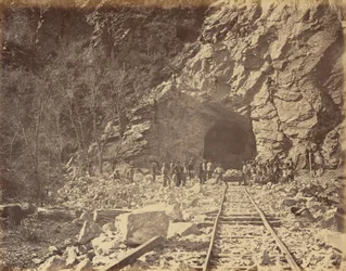 Plaat 39. Oostelijke uiteinde van tunnel, Weber Canon,1869 (foto)