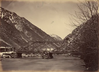 Plaat 42. Mormon Turnpike Bridge, monding van Weber Canon,1869 (foto)