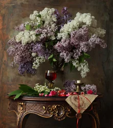 Vintage lila stilleven