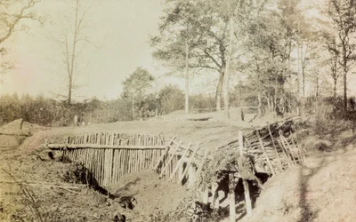 Foto uit een persoonlijk album van een infanterieluitenant tijdens de eerste maanden van de Eerste Wereldoorlog