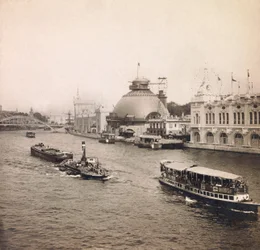 Wereldtentoonstelling van 1900 in Parijs: Panoramisch uitzicht op de Seine, Linkeroever - privécollectie
