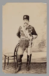 Volledig portret van Mozaffar al-Din Shah, eind 19e-begin 20e eeuw