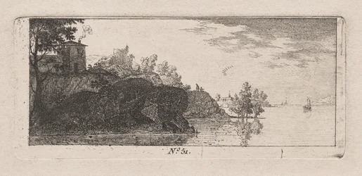 Huisje op een rotsachtige kaap langs een rivier