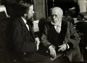 A. v. Menzel in zijn woning met A. v. Werner