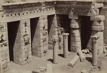 Medinet Habu: Koptische kerk in het midden van de tempel van Ramses III