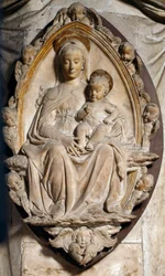 Maagd en kind in mandorla. Laag reliëf sculptuur