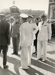 Album "MVSN- Zwarthemden": Carlo Delcroix einde van de oorlog en de gouden medaille in wit uniform van "Ere-korporaal" van MVSN