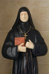 Het standbeeld van de heilige Marie McKillop in een maronitische kerk in Jieh, 2022 (foto)