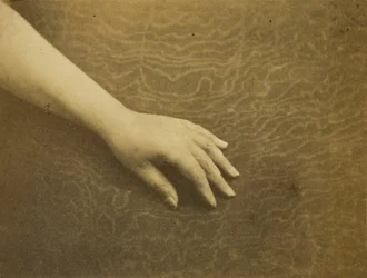 De hand van Madame Hugo