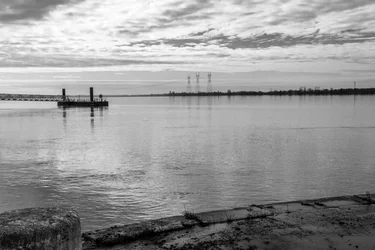 Haven aan de Dordogne, Bourg-sur-Gironde, Gironde (foto)