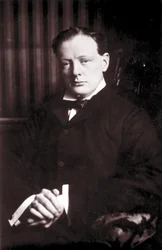 Portret van Sir Winston Leonard Spencer Churchill (1874 - 1965), Brits politicus.