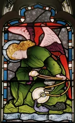 Gillingham, St Mary, Oostraam, Heaton, Butler & Bayne, onbekende kunstenaar, Voelende Engel, ca. 1868