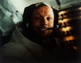 Commandant Neil Armstrong in de Lunar Module op de maan, Apollo 11 missie, juli 1969