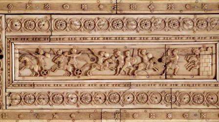 Gevechtsscène (ivoor reliëf)