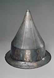 Helm met de Deesis (staal met goud- en zilverinleg)