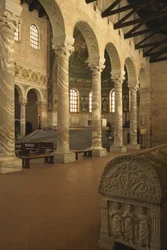Interieur van de kerk